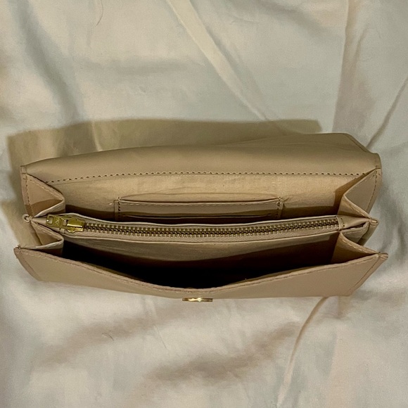 OCTOBER JAIPUR Vegan Leather Envelope Clutch NATURAL BEIGE NWT - Picture 3 of 6